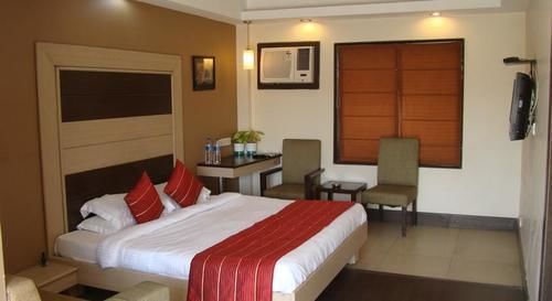 Pacific Inn Huda City Centre Sec 41 Ґурґаон Екстер'єр фото